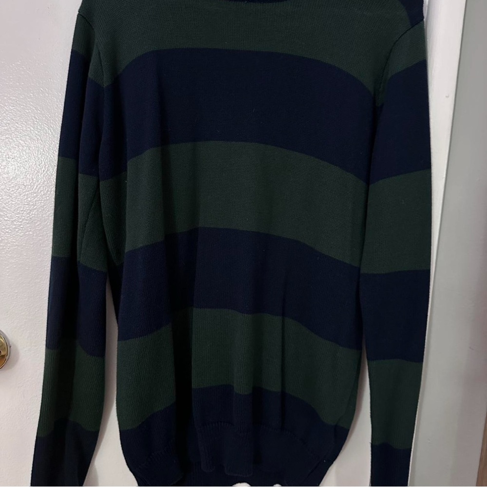 Brandy Melville sweater